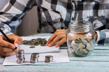 Rupiah Melemah dan Inflasi Bikin Tabungan Tergerus, Bagaimana Strategi Aman Jaga Kekayaan?