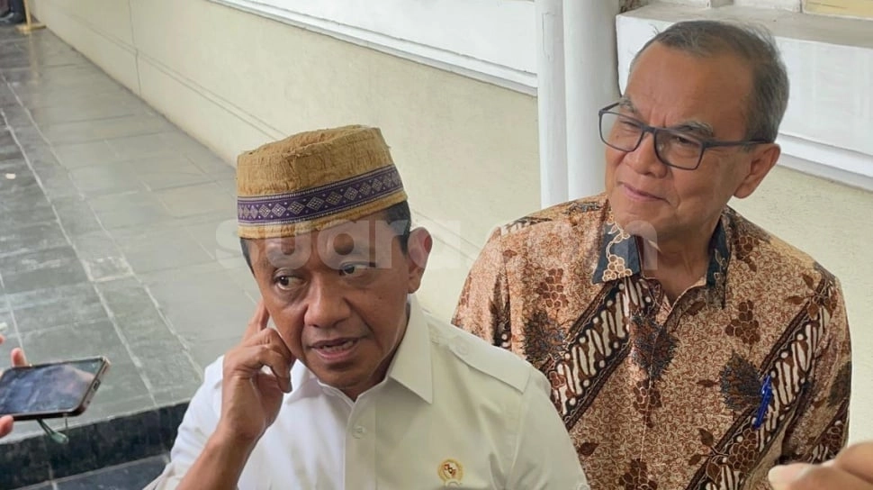 Bahlil Beri Sinyal Harga BBM Nonsubsidi Naik Bulan Depan?
