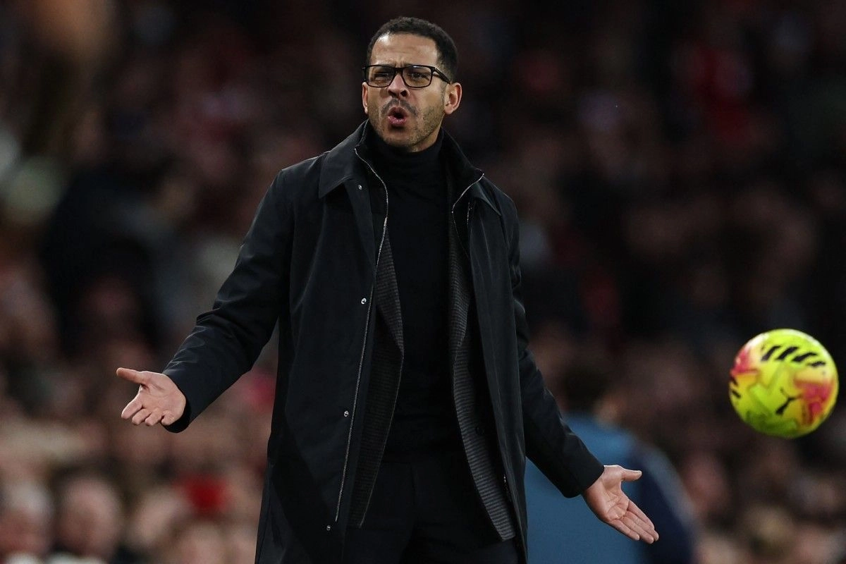 Chelsea Vs Man United: Liam Rosenior Enggan Makin Tercoreng