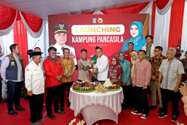 Pemkot Surabaya Gaspol Kampung Pancasila, 12.000 ASN dan Pemuda Turun Dampingi 1.361 RW