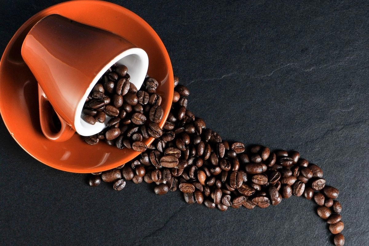 Sering Susah Tidur? Batasi Minum Kopi Setelah Jam 12 Siang