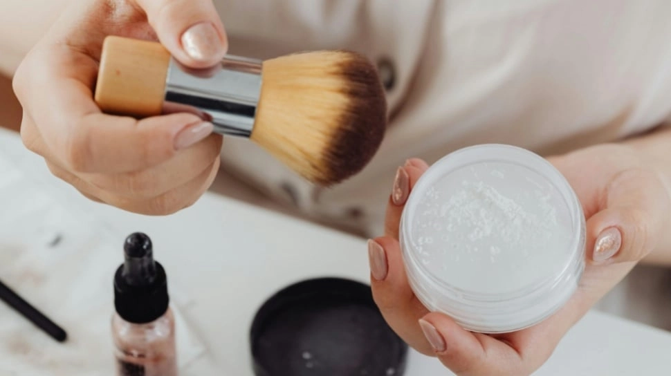 Bedak Translucent Fungsinya untuk Apa? Ini 5 Pilihan Produk yang Bagus