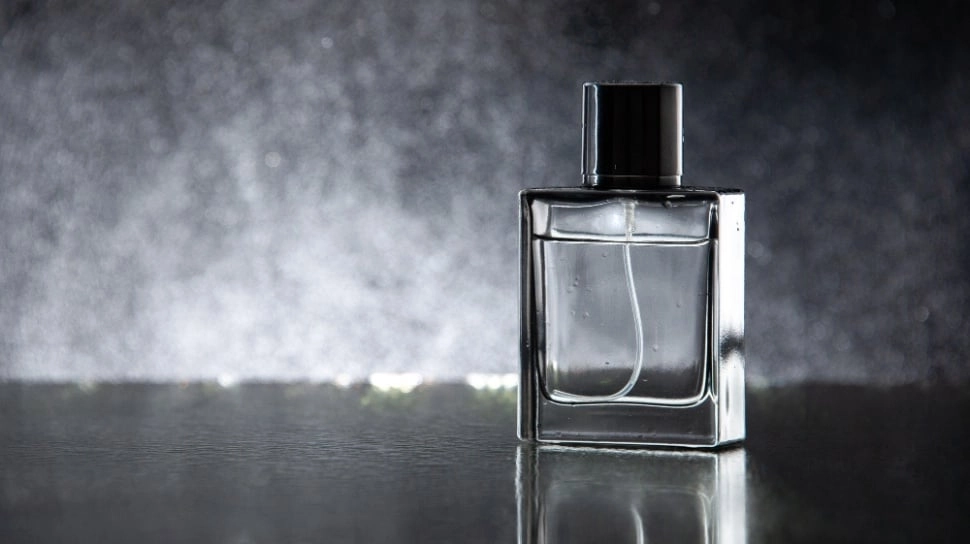4 Rekomendasi Parfum Pria untuk Cuaca Panas, Aromanya Tidak Menyengat
