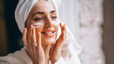 Apa Sunscreen yang Bagus untuk Melasma? Ini 5 Rekomendasinya