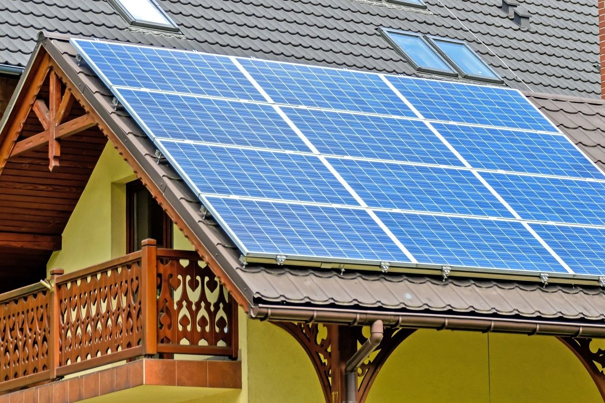 Dihantam Krisis Energi Imbas Situasi Hormuz, Warga Eropa Ramai-ramai Borong Panel Surya