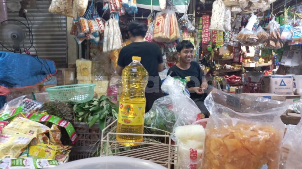 Daya Beli Terancam Gegara Harga Naik, DPR Minta Pemerintah Gelar Operasi Pasar Minyak Goreng