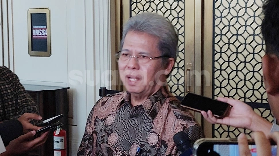 Singgung Kasus Rocky Gerung, Todung Tak Yakin Saiful Mujani Berakhir di Pengadilan