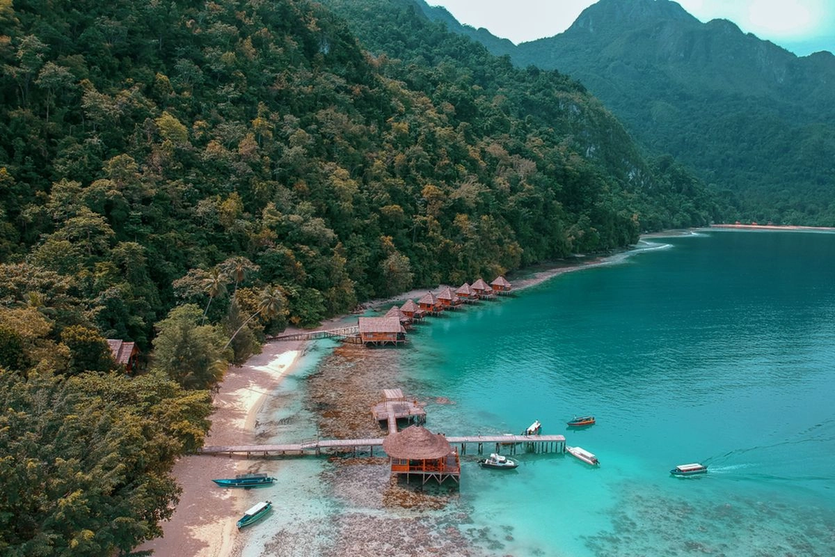 Panduan Wisata Pantai Ora, Maladewa Tersembunyi di Pulau Seram, Maluku