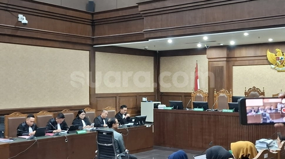 Guru dari Aceh hingga Papua Pasang Badan untuk Nadiem, Bongkar Fakta Chromebook