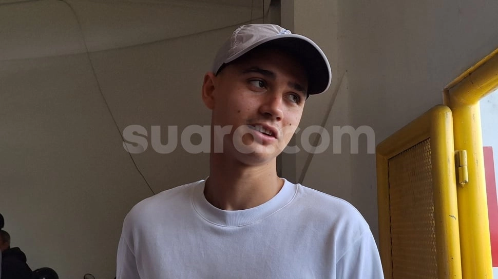 Eliano Reijnders Menghilang di Latihan Persib, Bojan Hodak Buka Suara