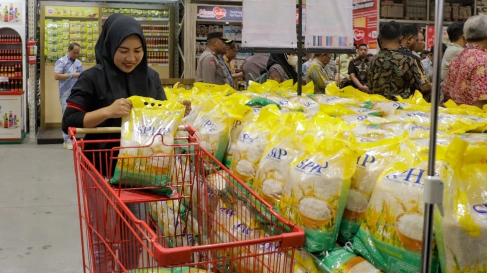 Perhatian Emak-emak! Beli Beras SPHP Dijatah Hanya 5 Buah