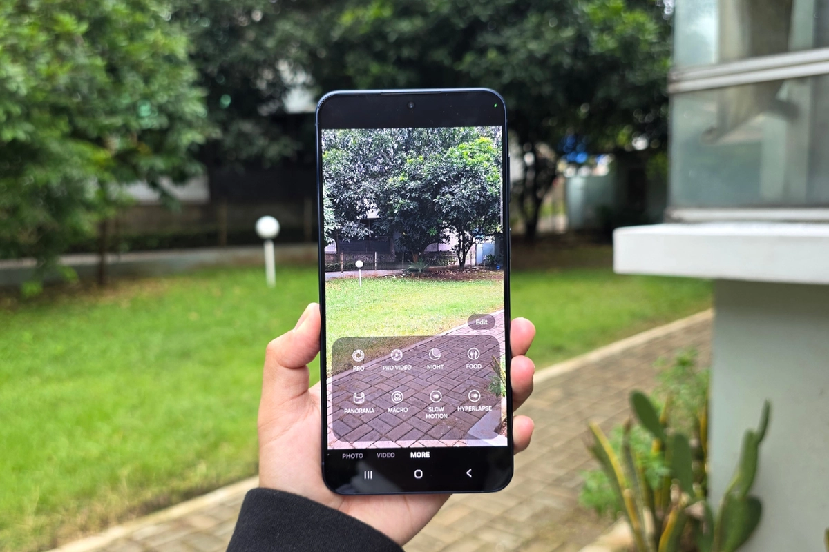Foto Nightography dengan Samsung Galaxy A57: Terang, Detail, Warna ''Keluar''