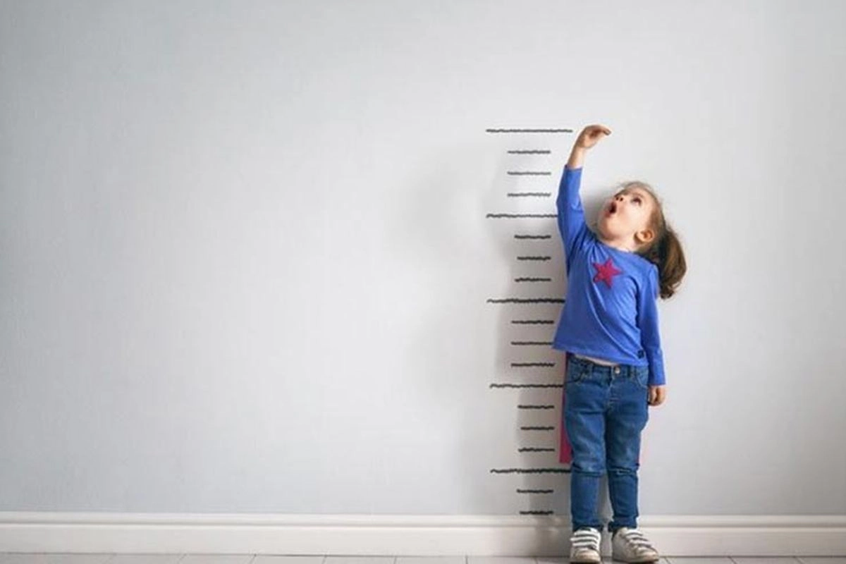 Perbedaan Ciri Sindrom Turner pada Bayi, Anak, dan Remaja