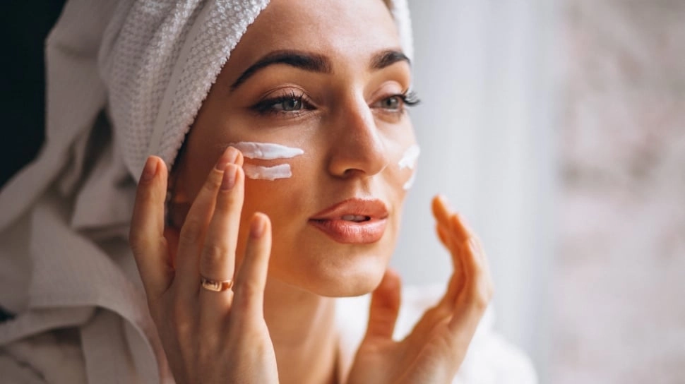 5 Rekomendasi Sunscreen Tekstur Light, Cepat Meresap dan Ramah untuk Makeup