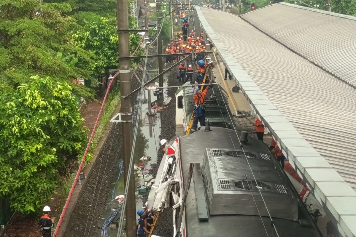 KAI Tanggung Biaya Pengobatan dan Pemakaman Korban Kecelakaan KRL dan Argo Bromo Anggrek