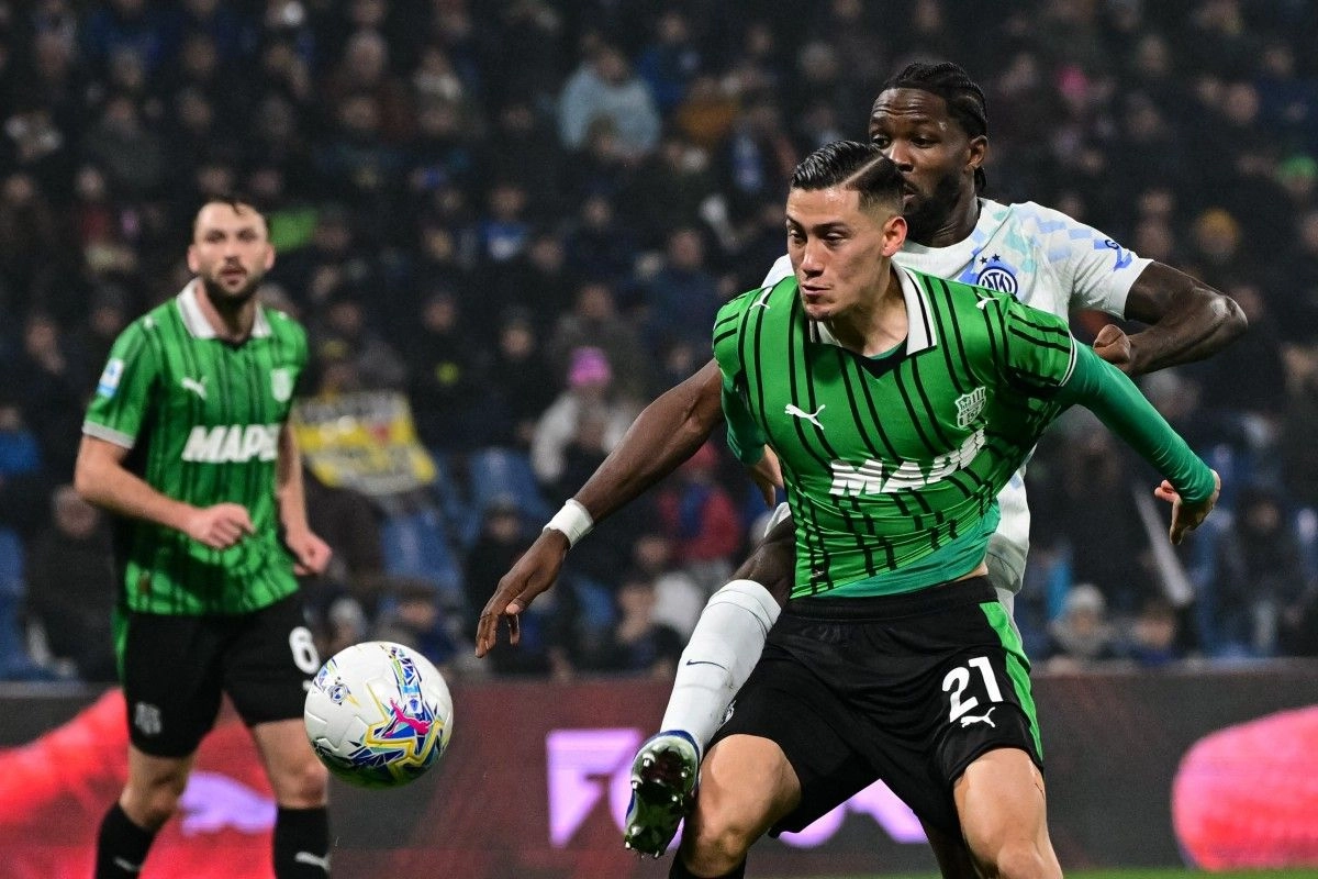 Ketika Jay Idzes Bikin Kiper Sassuolo Tenang...