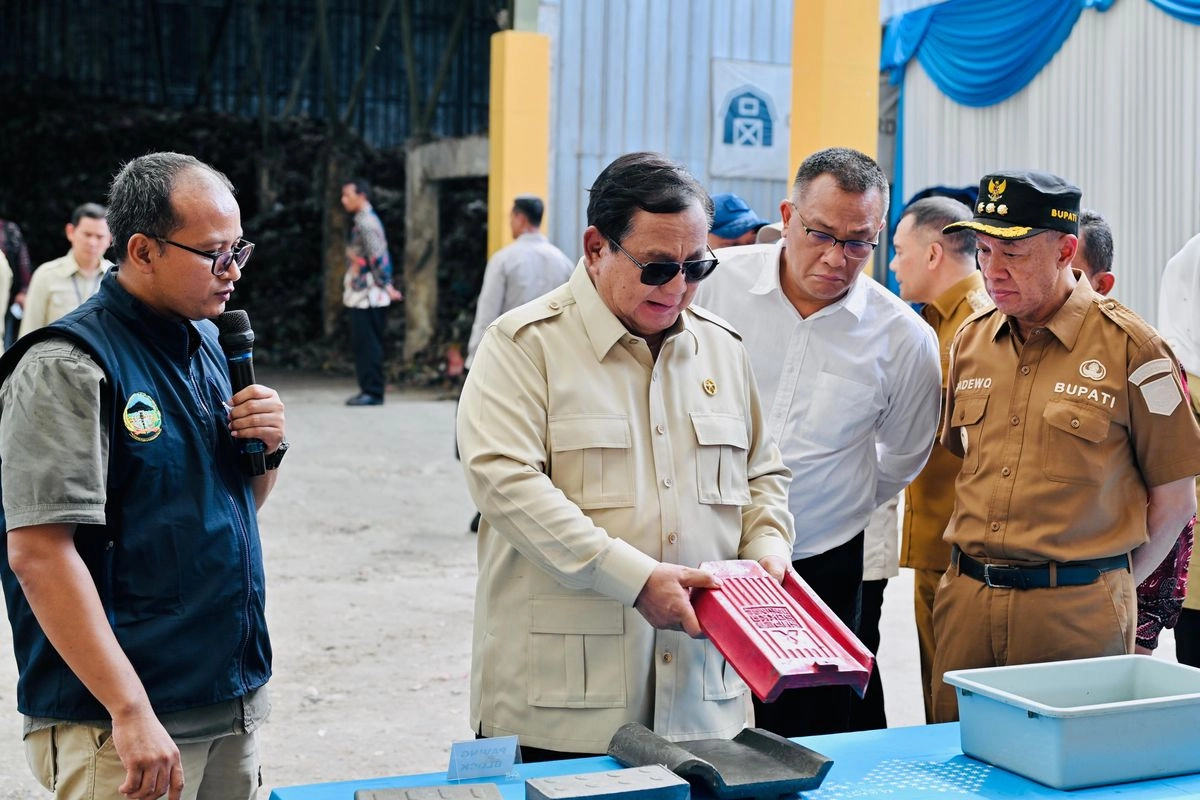 Prabowo Ingin Gunakan Genteng dari Sampah untuk Gentengisasi, Harganya Murah