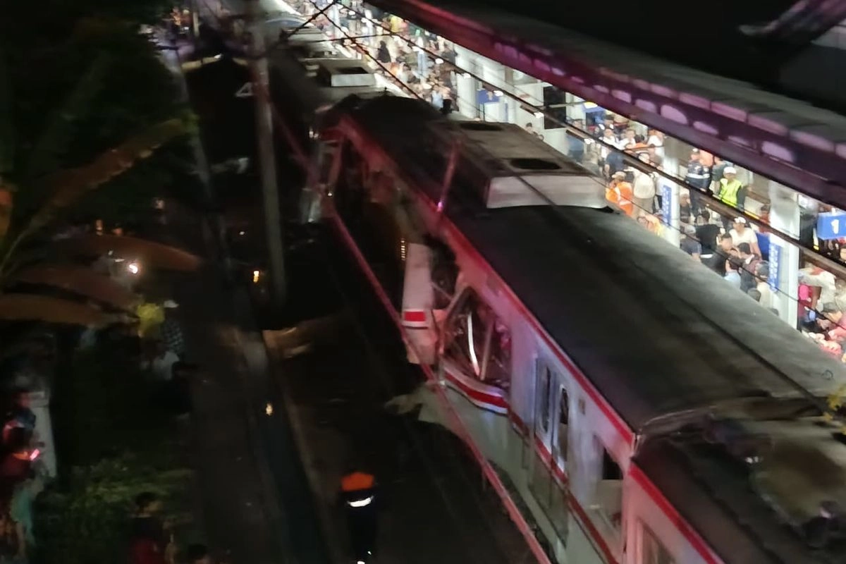 Update Korban Tabrakan KA Argo Bromo dan KRL: 5 Orang Meninggal, 79 Dirawat di 9 RS