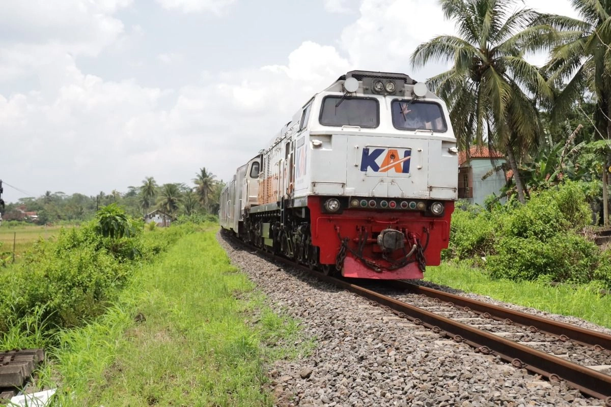 Daftar 24 Kereta yang Batal Berangkat Hari Ini, Imbas Kecelakan KRL Bekasi Timur