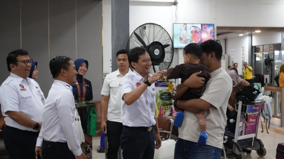 Profil Bobby Rasyidin, Dirut KAI yang Fotonya Termenung di Samping Bangkai KRL Viral