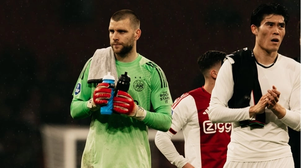 Statistik Ngeri Maarten Paes di Ajax, Bungkam Kritik dengan 4 Clean Sheet dari 8 Laga