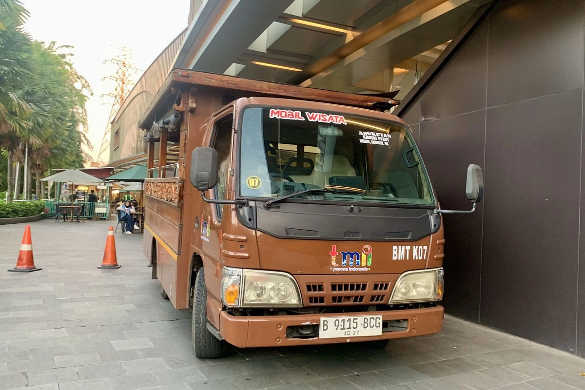 Cara Naik Shuttle Bus LRT ke TMII Gratis