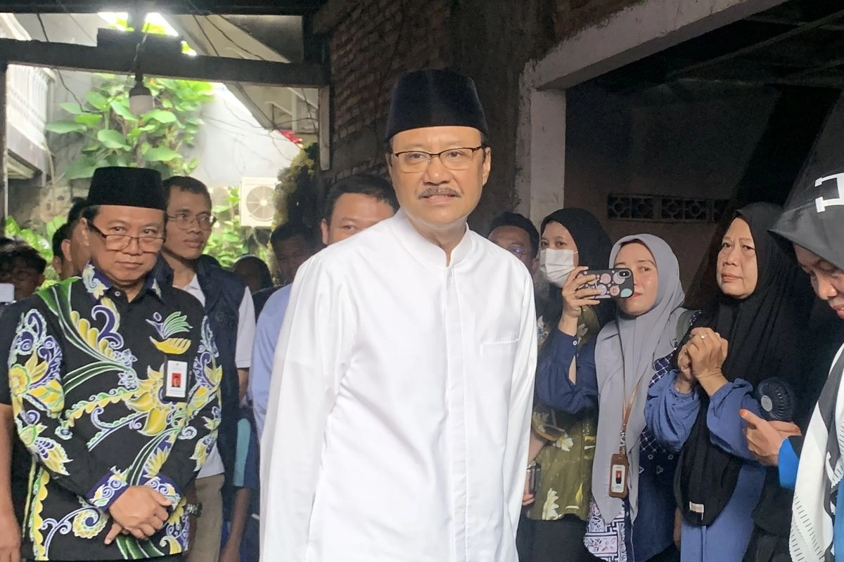 Gus Ipul Pastikan Seluruh Korban Tragedi Kereta Api di Bekasi Timur Dapat Bantuan