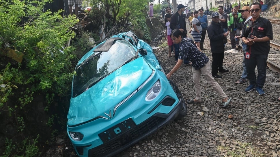 Jadi Pemicu Kecelakaan Maut KRL: Sopir Taksi Green SM Baru Kerja 3 Hari dan Cuma Dilatih Sehari!