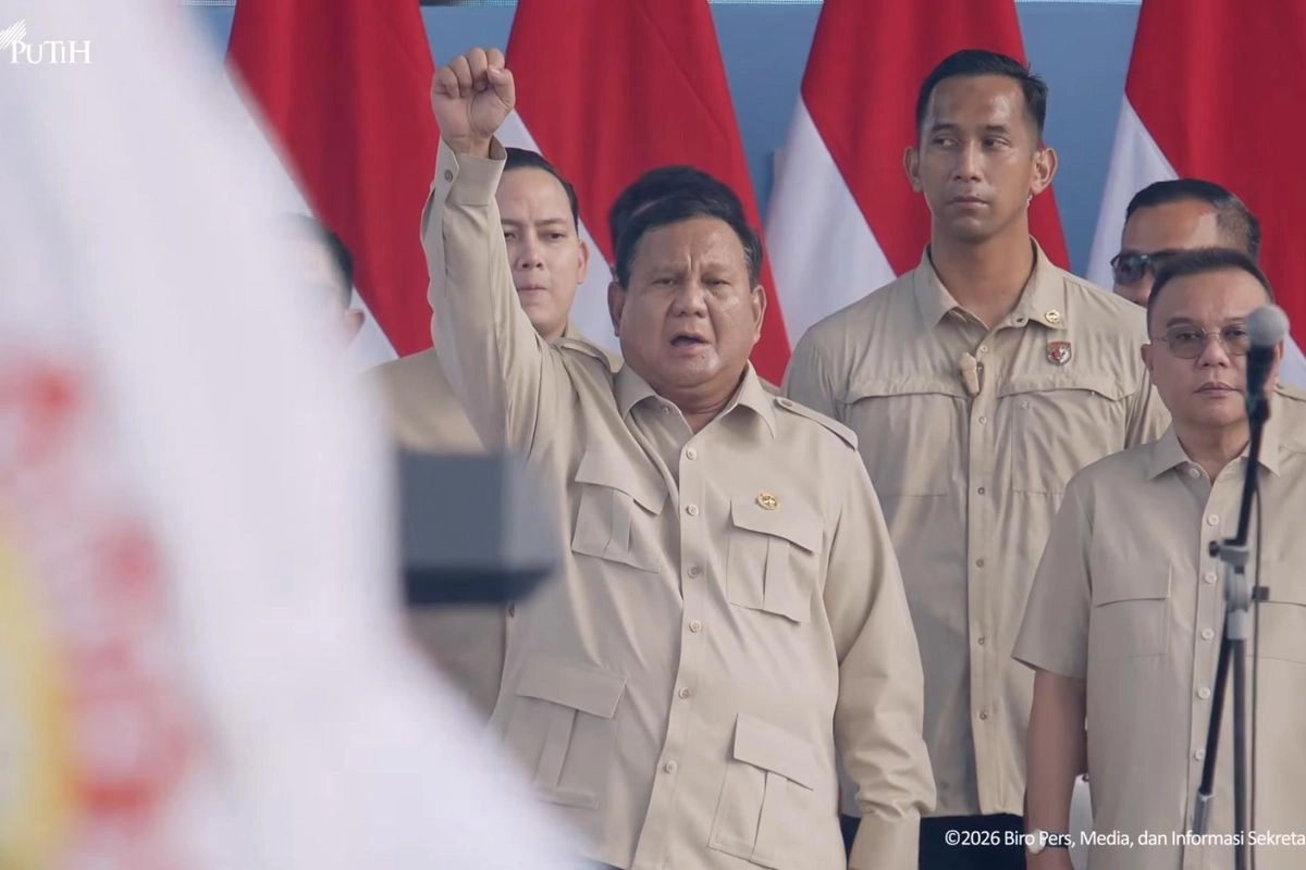 Prabowo di Depan Massa Buruh: MBG Bermanfaat atau Tidak?