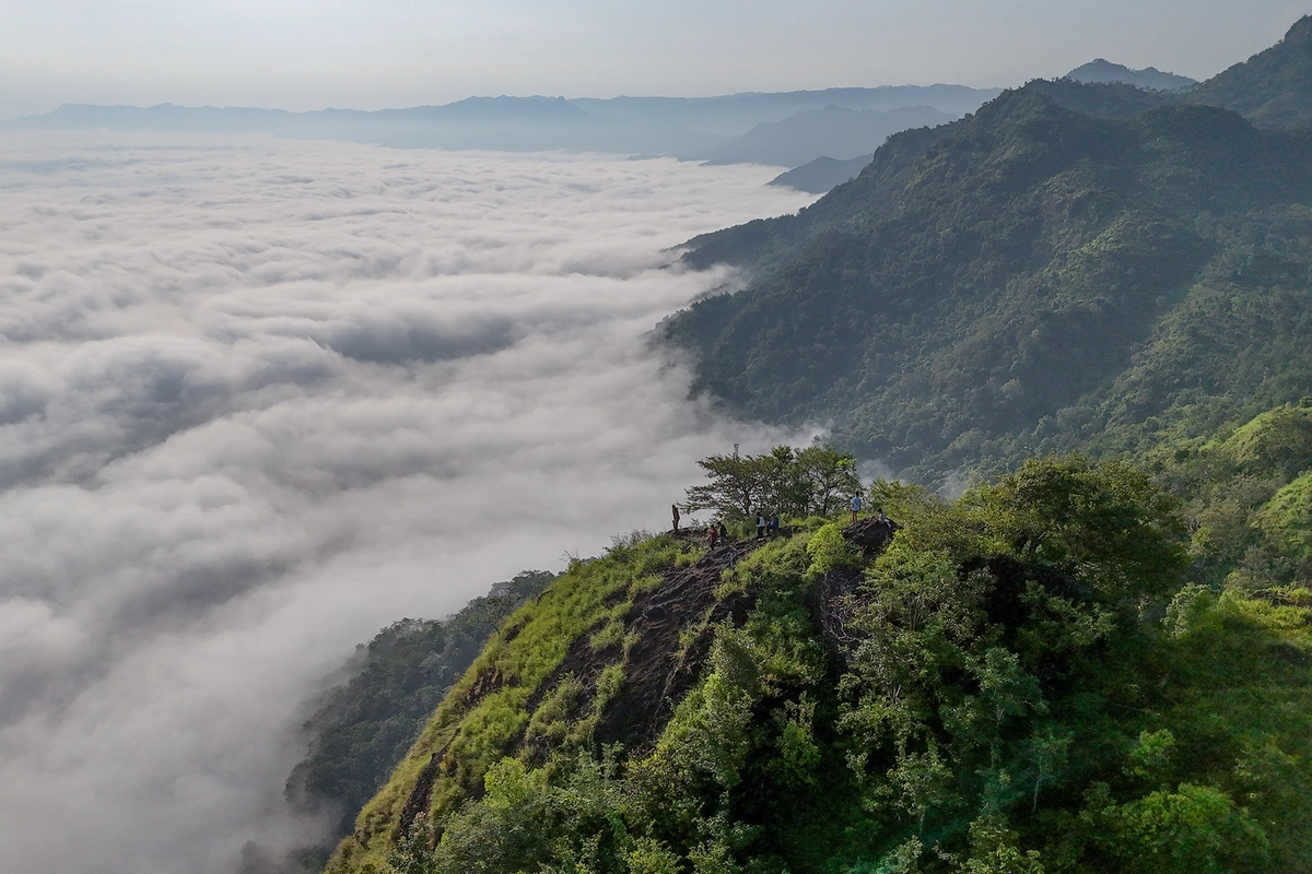 4 Tips Dapat Lautan Awan di Gunung Kelir Wonogiri