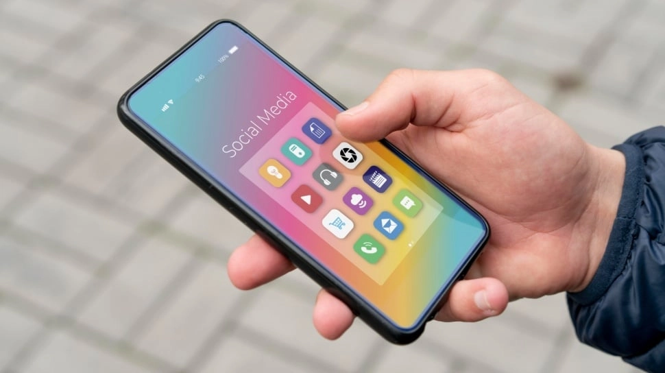 Terpopuler: WhatsApp Hentikan Layanan untuk Android Lawas, Rekomendasi HP Flagship Killer