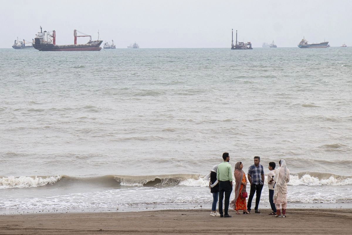Memanas, Iran Tuduh AS Tembaki 2 Kapal Sipil dan Tewaskan 5 Warga di Hormuz