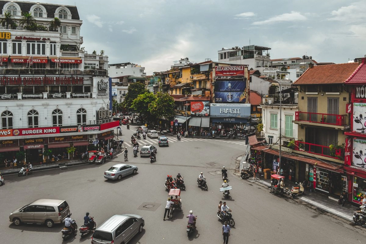 Moody’s Naikkan Prospek Vietnam Kredit ke Positif