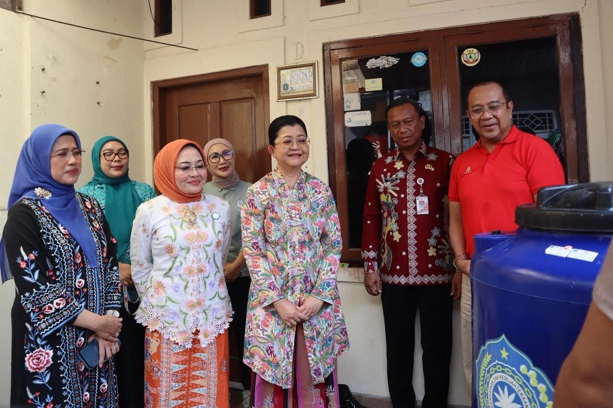 PAM JAYA dan TP PKK DKI Jakarta Bagikan 357 Toren Gratis di Jaktim