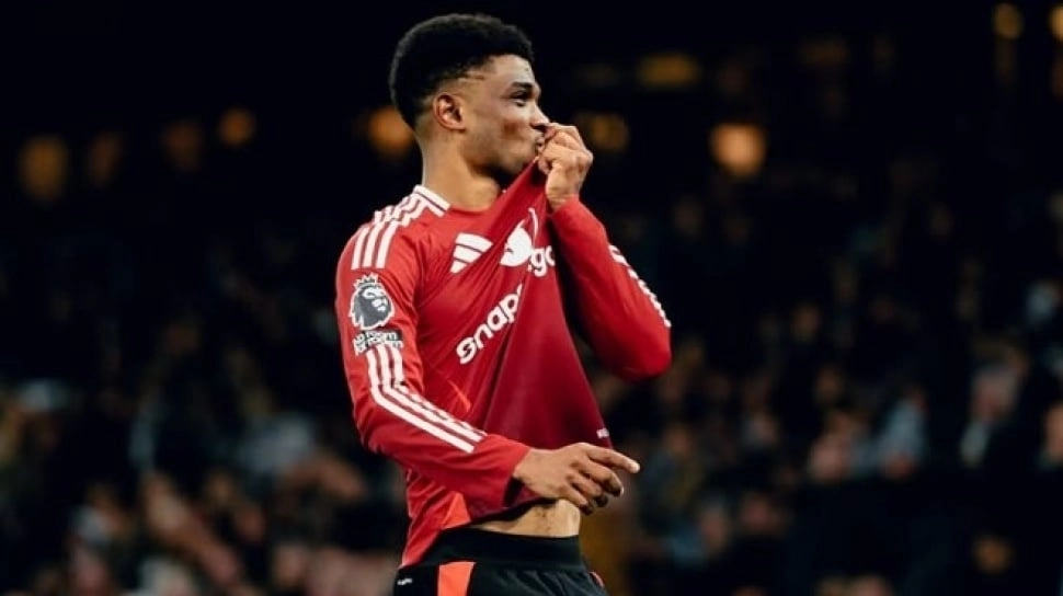 Amad Diallo Klaim Skuad Manchester United Ingin Michael Carrick Bertahan