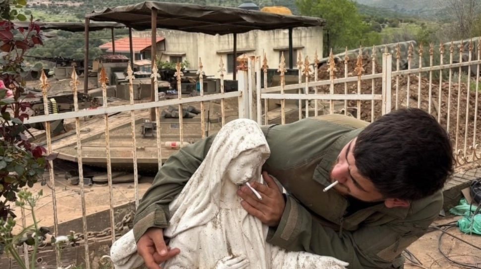 Setelah Hancurkan Patung Yesus Kini Tentara Israel Lecehkan Patung Bunda Maria