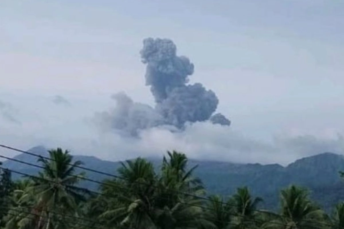 2 WNA Singapura Tewas dan 7 WNA Terluka akibat Erupsi Gunung Dukono