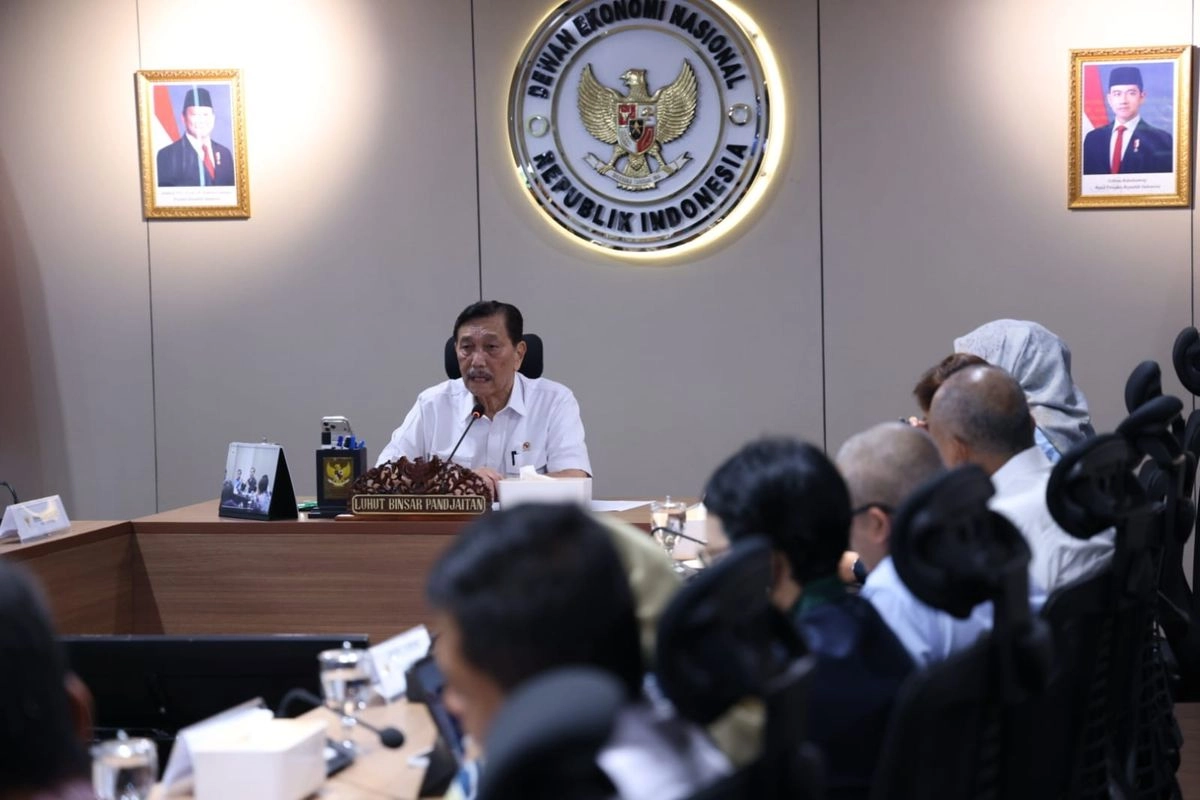 Luhut Akui 2,7 Juta Bansos Salah Sasaran Karena Data