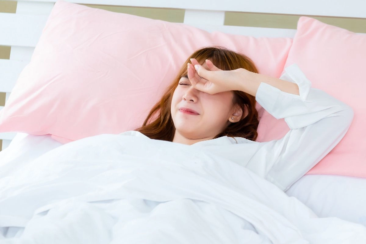 Wajah Bengkak Saat Bangun Tidur? Ini 7 Cara Mengatasinya