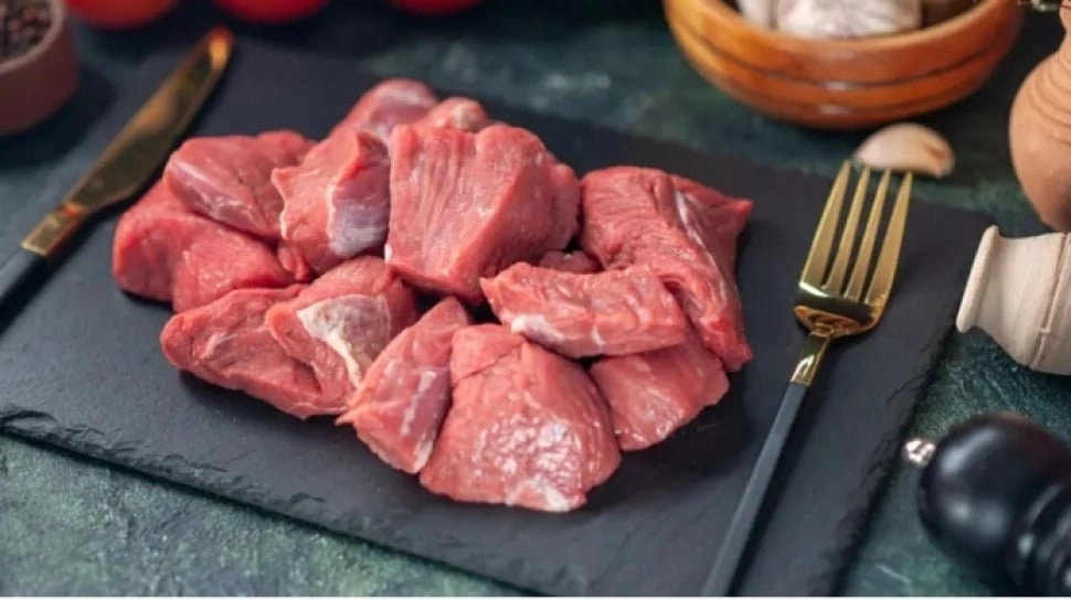 Hukum Menjual Daging Kurban Menurut Syariat Islam bagi Pekurban dan Penerima