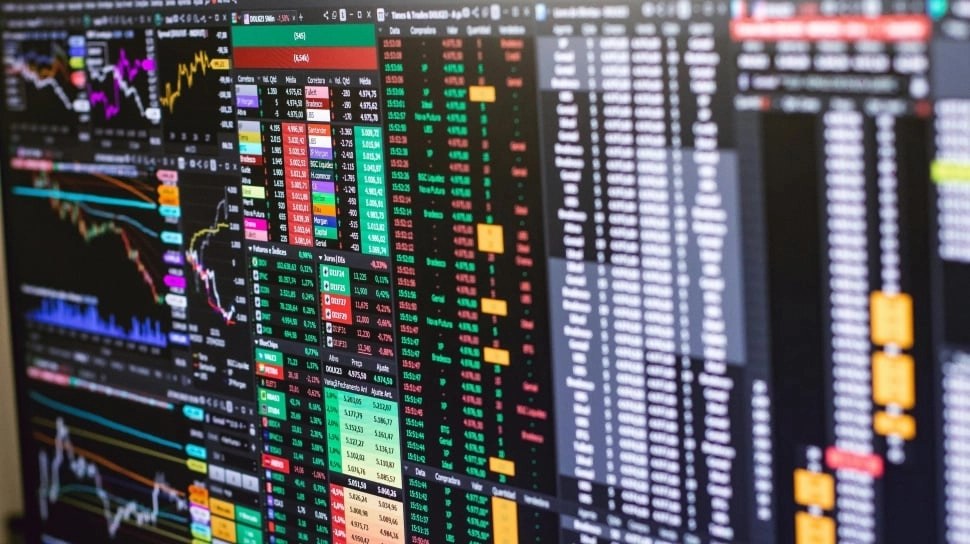 Wall Street Justru Merosot Meski Adanya Harapan Perang AS-Iran Damai
