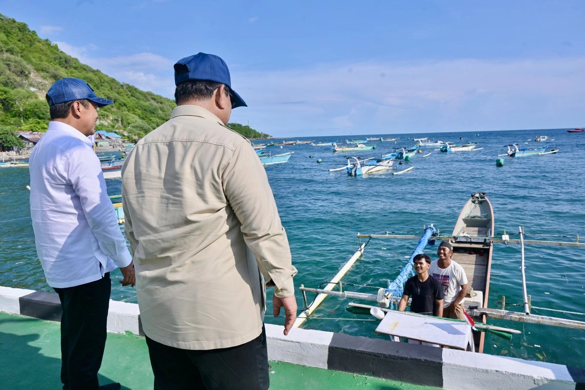 Momen Prabowo Berdialog dengan Nelayan di Gorontalo, Tanyakan BBM hingga Hasil Tangkapan