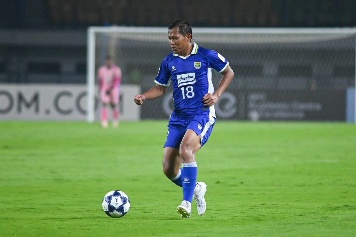 Persija vs Persib: Tekad Adam Alis Lawan Mantan Klub