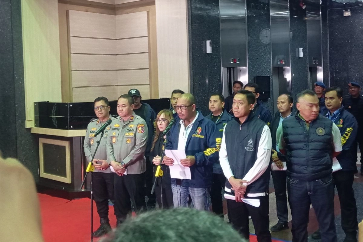 Ratusan WNA di Hayam Wuruk Ditangkap Saat Operasikan 75 Situs Judol