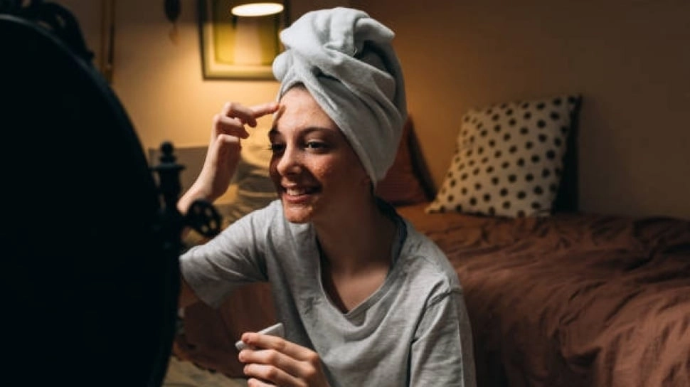 7 Night Cream yang Aman Dipakai Setiap Hari, Bantu Kulit Lebih Glowing
