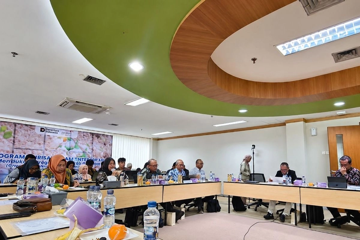 Libatkan Praktisi dan Akademisi, BUMN Peternakan Kebut Proyek Hilirisasi Ayam