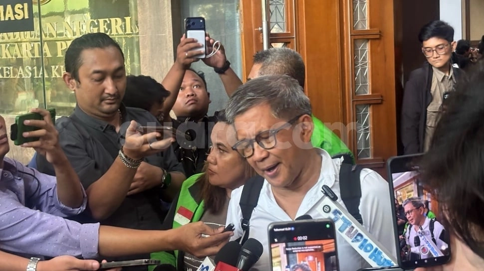 Skakmat Rocky Gerung, Jaksa Ungkap Nadiem Sengaja 'Tutup Telinga' ke Dirjen demi Gol-kan ChromeOS