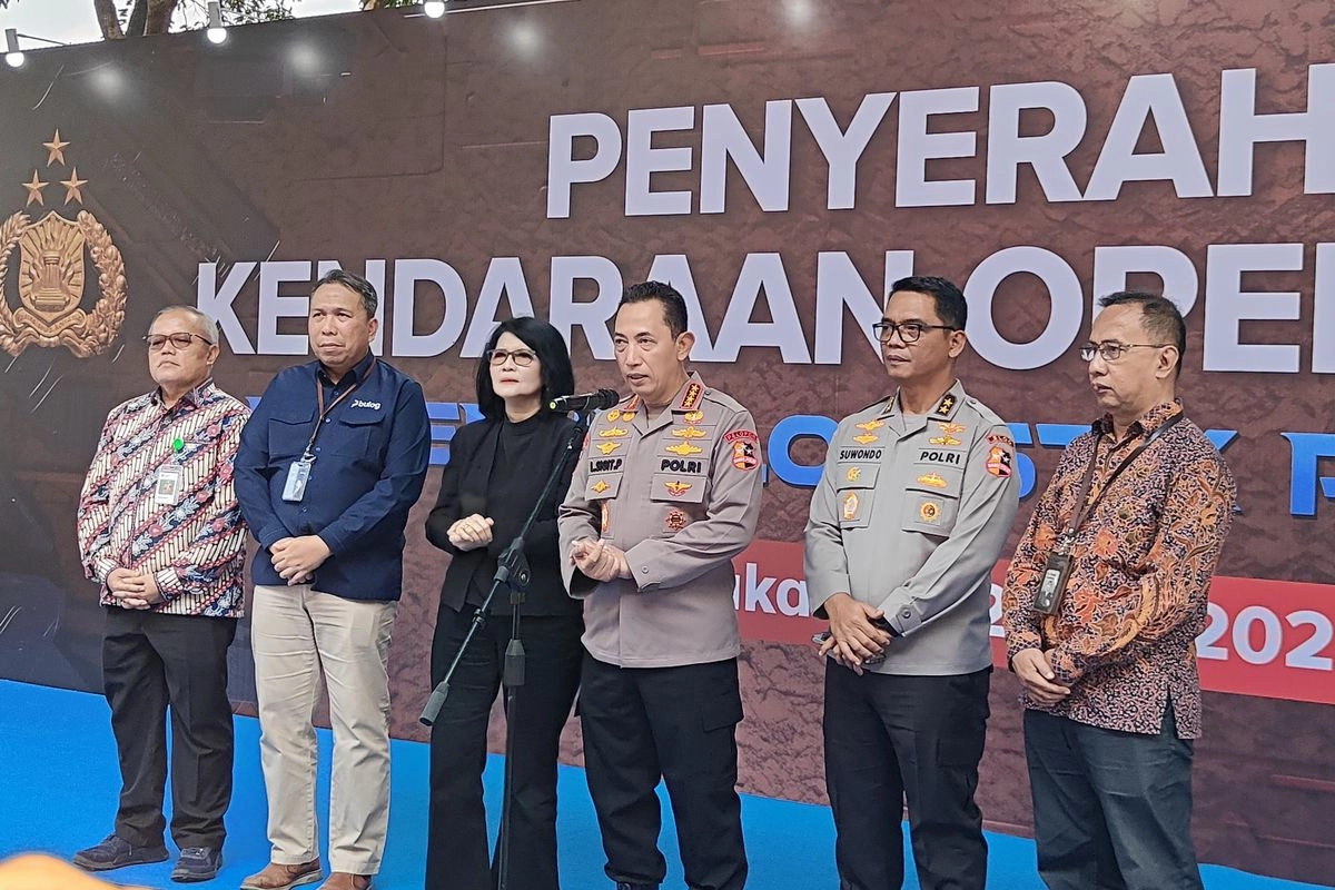 Kapolri Resmikan Laboratorium untuk Menguji Kualitas Seragam Polri