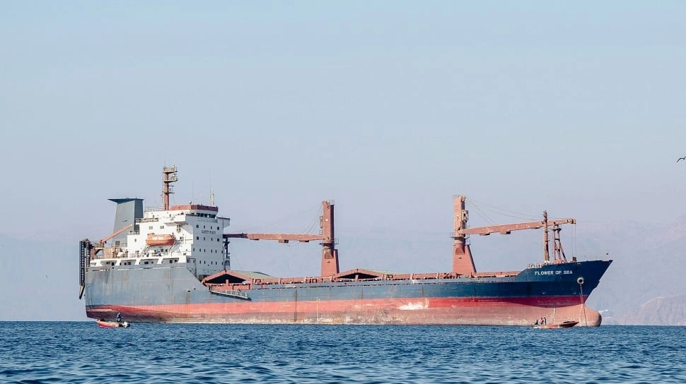 3 Kapal Tanker Raksasa 'Bebas' Lewati Selat Hormuz Hari Ini, Pertanda Baik?