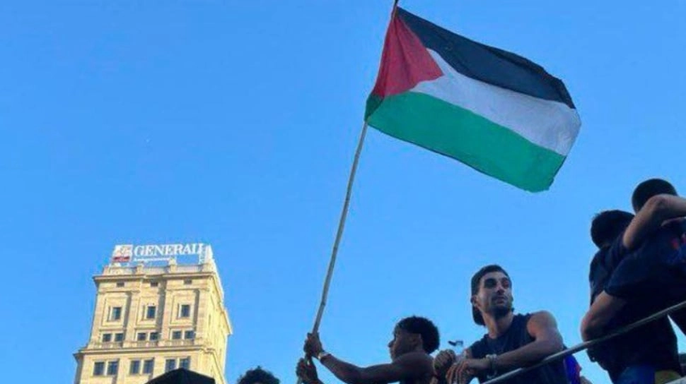 Flick Respons Aksi Lamine Yamal Kibarkan Bendera Palestina: Biasanya Ini Bukan Hal yang Saya Suka